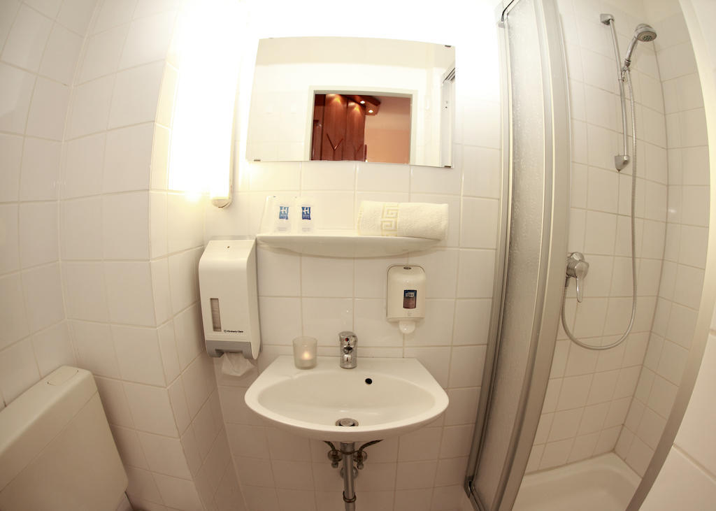 Hotel Bertramshof Wismar Room photo